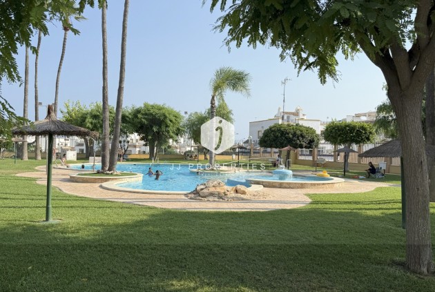Tweedehands - Villa -
Orihuela Costa - Costa Blanca