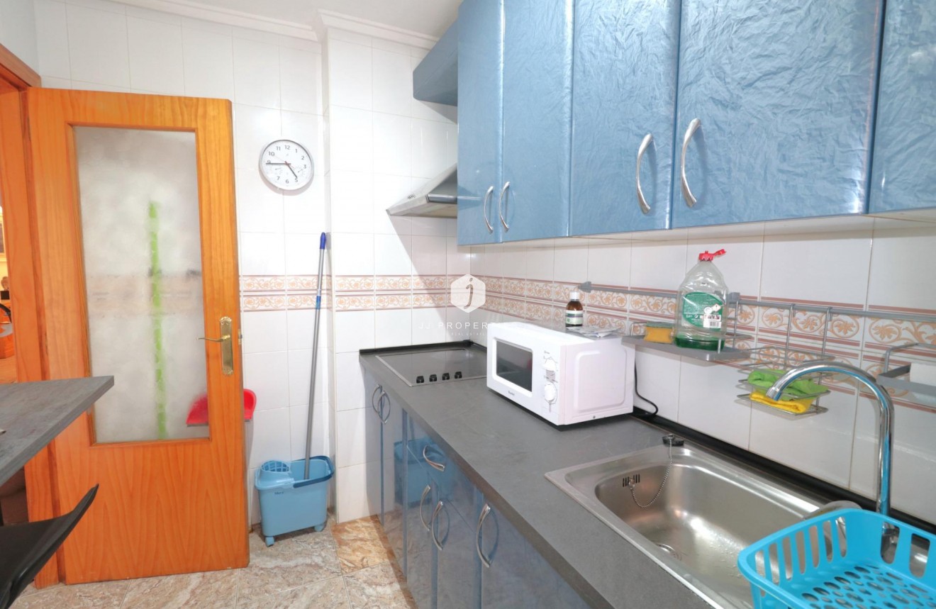 Tweedehands - Appartement / flat -
Torrevieja - Acequion