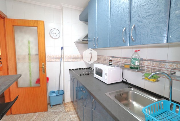 Tweedehands - Appartement / flat -
Torrevieja - Acequion