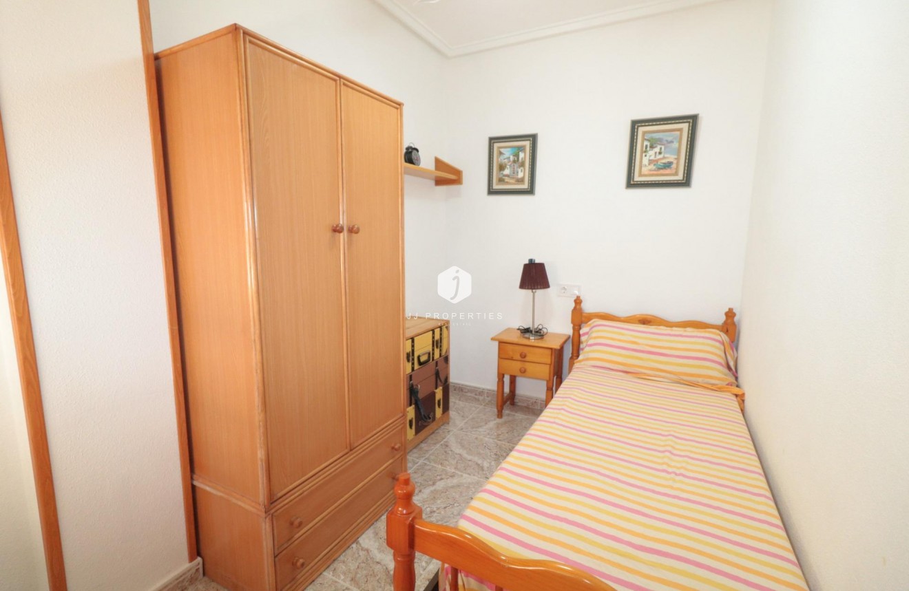 Tweedehands - Appartement / flat -
Torrevieja - Acequion