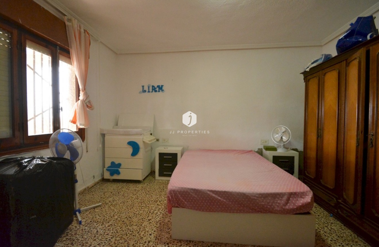 Tweedehands - Villa -
Guardamar del Segura - Costa Blanca