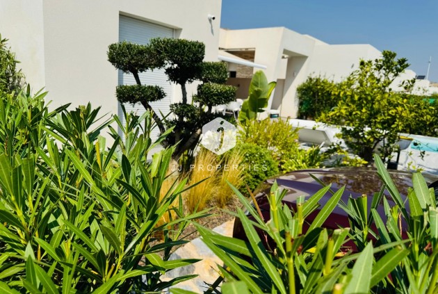 Tweedehands - Villa -
Algorfa - Inland