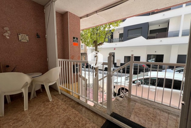 Tweedehands - Appartement / flat -
Torrevieja - Playa del Cura