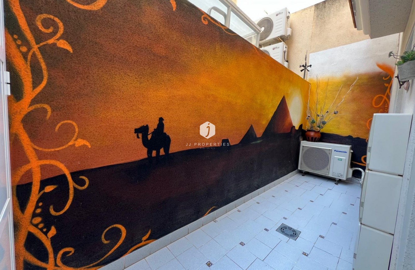 Tweedehands - Appartement / flat -
Torrevieja - Playa del Cura