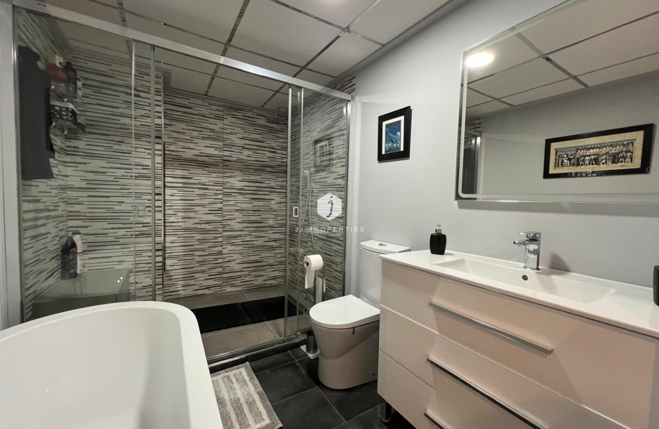 Tweedehands - Appartement / flat -
Torrevieja - Playa del Cura