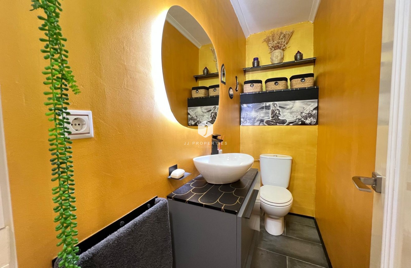 Tweedehands - Appartement / flat -
Torrevieja - Playa del Cura