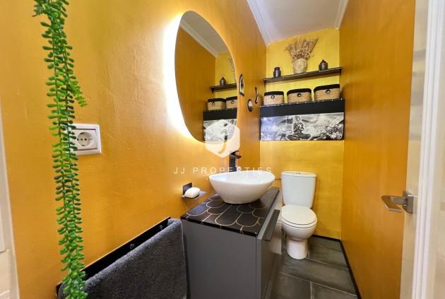 Tweedehands - Appartement / flat -
Torrevieja - Playa del Cura