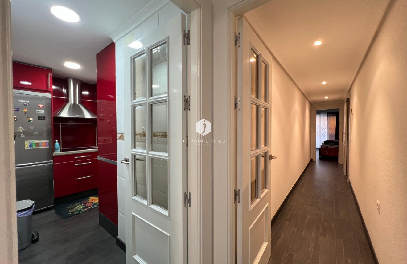 Tweedehands - Appartement / flat -
Torrevieja - Playa del Cura