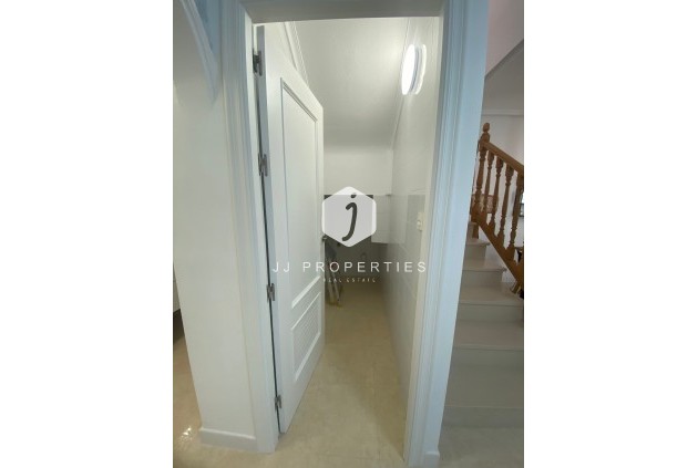 Tweedehands - Chalet -
San Miguel de Salinas - Inland