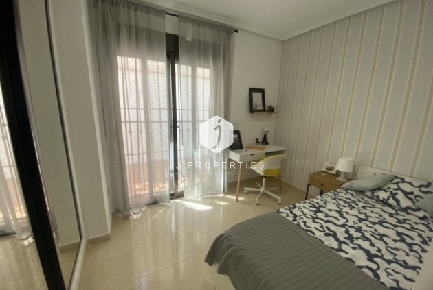 Tweedehands - Chalet -
San Miguel de Salinas - Inland