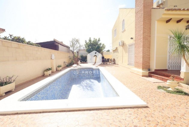 Tweedehands - Villa -
Orihuela Costa - Costa Blanca