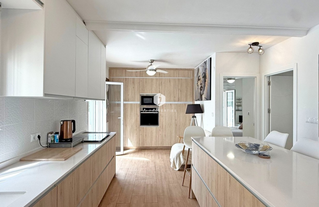 Tweedehands - Villa -
Orihuela Costa - Costa Blanca