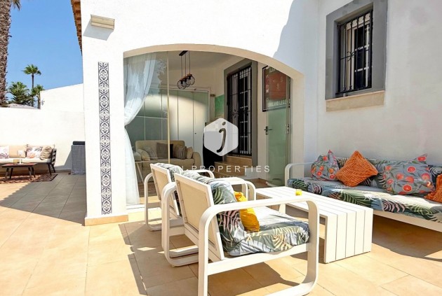 Tweedehands - Villa -
Orihuela Costa - Costa Blanca