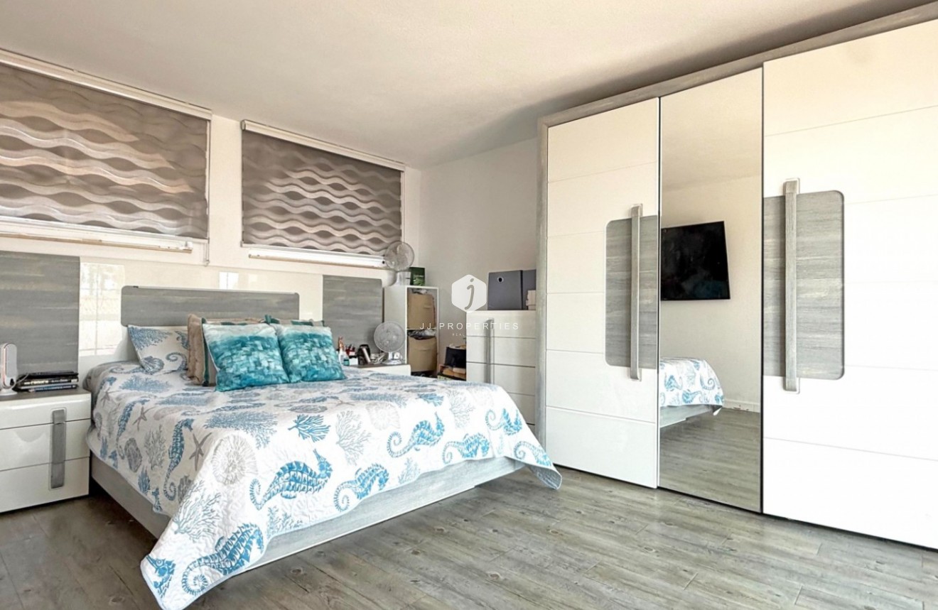 Tweedehands - Villa -
Orihuela Costa - Costa Blanca