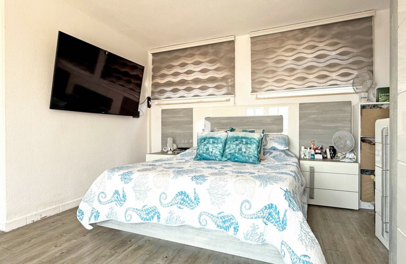 Tweedehands - Villa -
Orihuela Costa - Costa Blanca