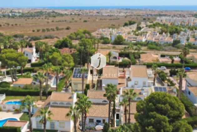 Tweedehands - Villa -
Orihuela Costa - Costa Blanca