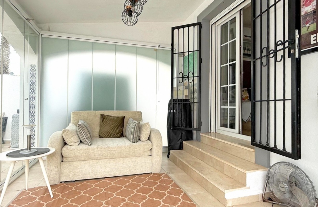 Tweedehands - Villa -
Orihuela Costa - Costa Blanca