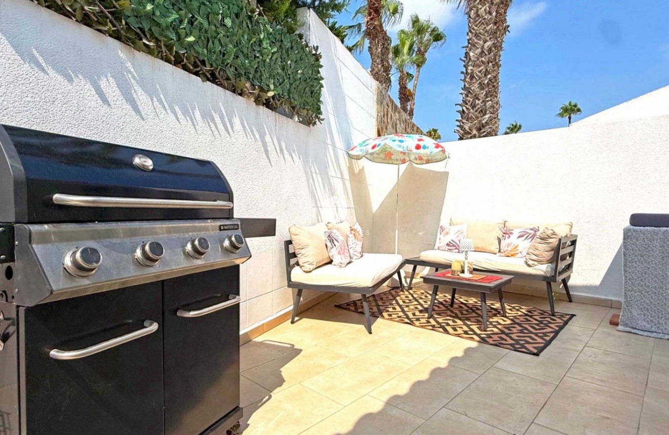 Tweedehands - Villa -
Orihuela Costa - Costa Blanca