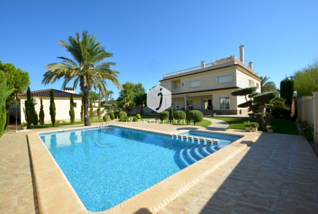 Tweedehands - Villa -
Orihuela Costa - Costa Blanca