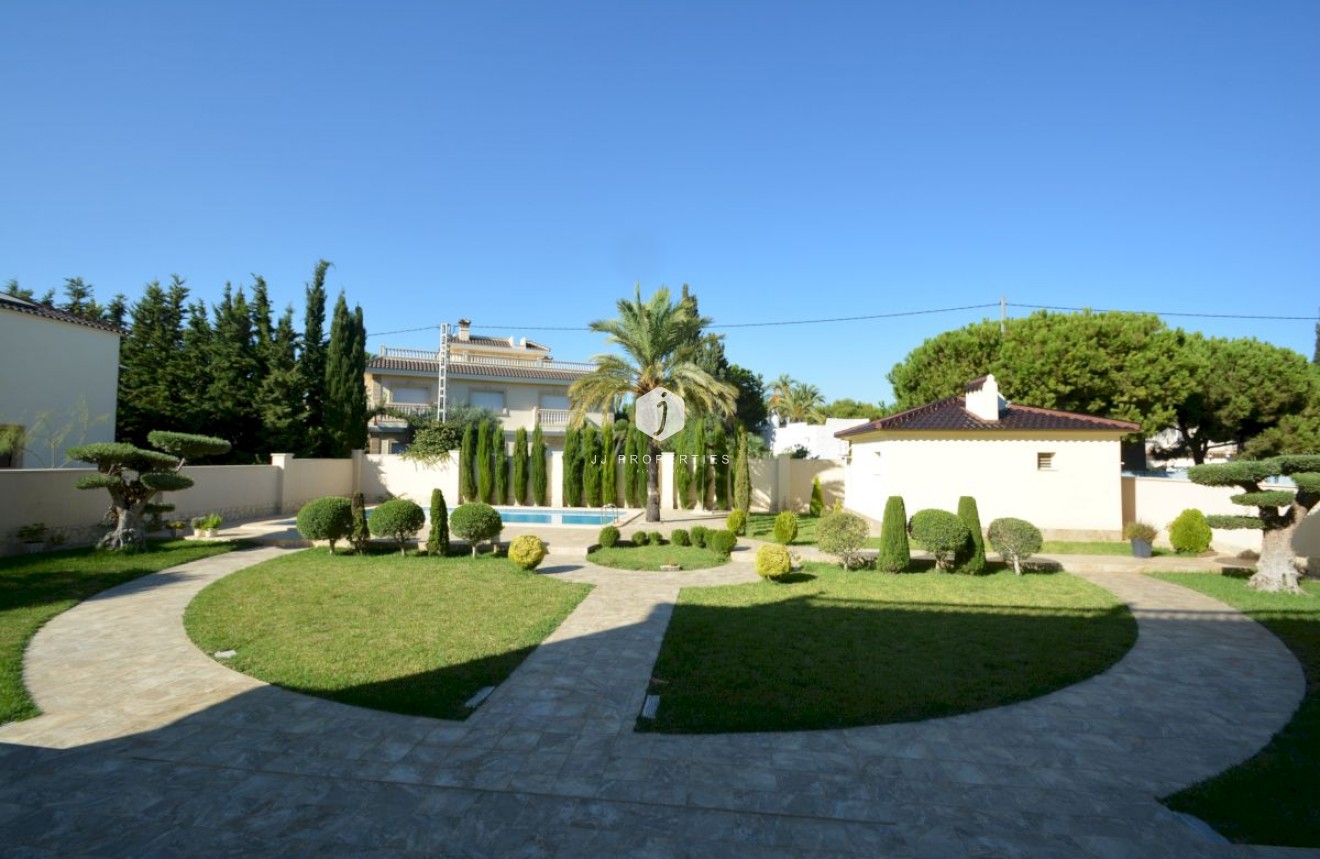 Tweedehands - Villa -
Orihuela Costa - Costa Blanca