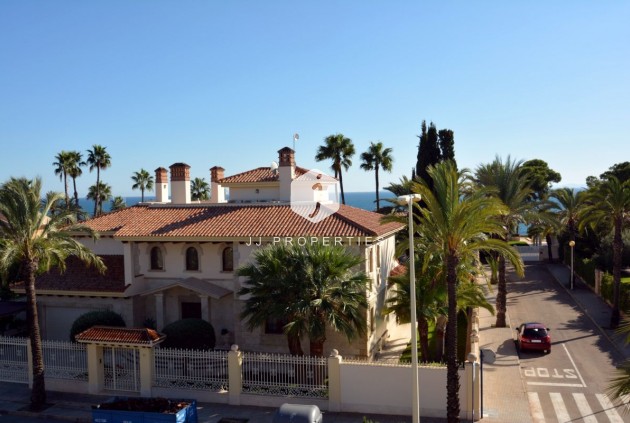 Tweedehands - Villa -
Orihuela Costa - Costa Blanca
