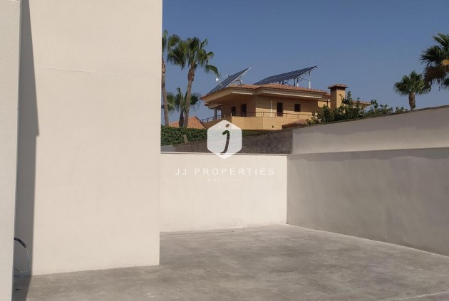 Tweedehands - Villa Penthouse -
Torrevieja - aguas nuevas