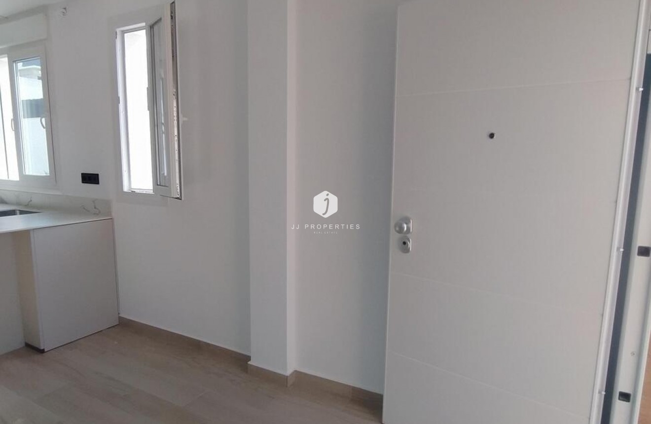 Tweedehands - Villa Penthouse -
Torrevieja - aguas nuevas