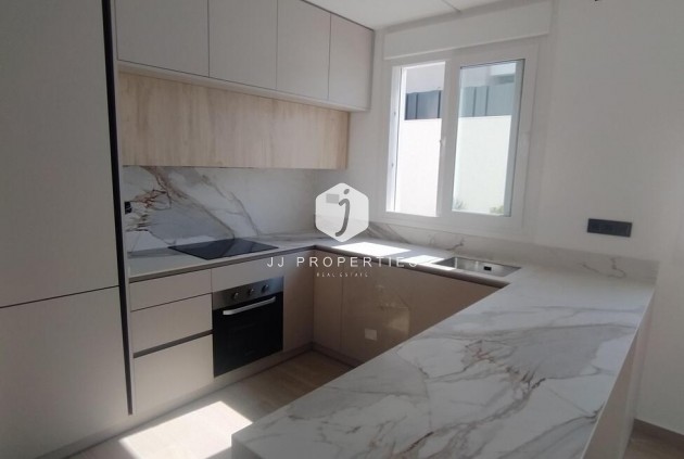 Tweedehands - Villa Penthouse -
Torrevieja - aguas nuevas