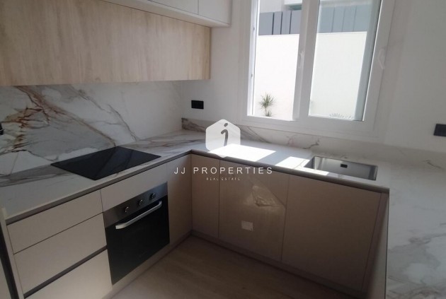 Tweedehands - Villa Penthouse -
Torrevieja - aguas nuevas