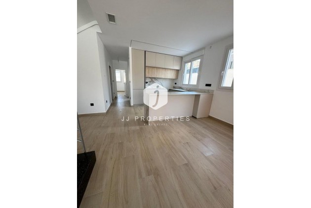 Tweedehands - Villa Penthouse -
Torrevieja - aguas nuevas