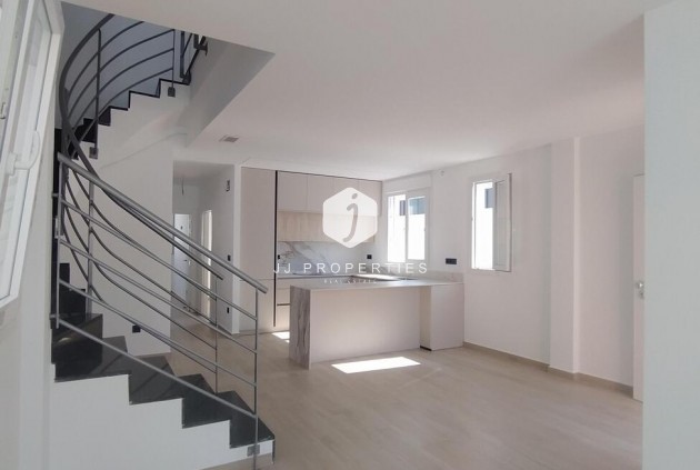 Tweedehands - Villa Penthouse -
Torrevieja - aguas nuevas