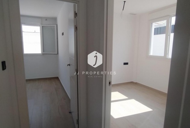 Tweedehands - Villa Penthouse -
Torrevieja - aguas nuevas