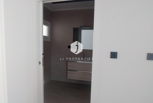 Tweedehands - Villa Penthouse -
Torrevieja - aguas nuevas