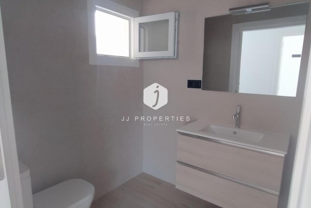 Tweedehands - Villa Penthouse -
Torrevieja - aguas nuevas