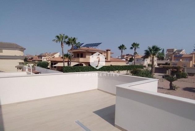 Tweedehands - Villa Penthouse -
Torrevieja - aguas nuevas