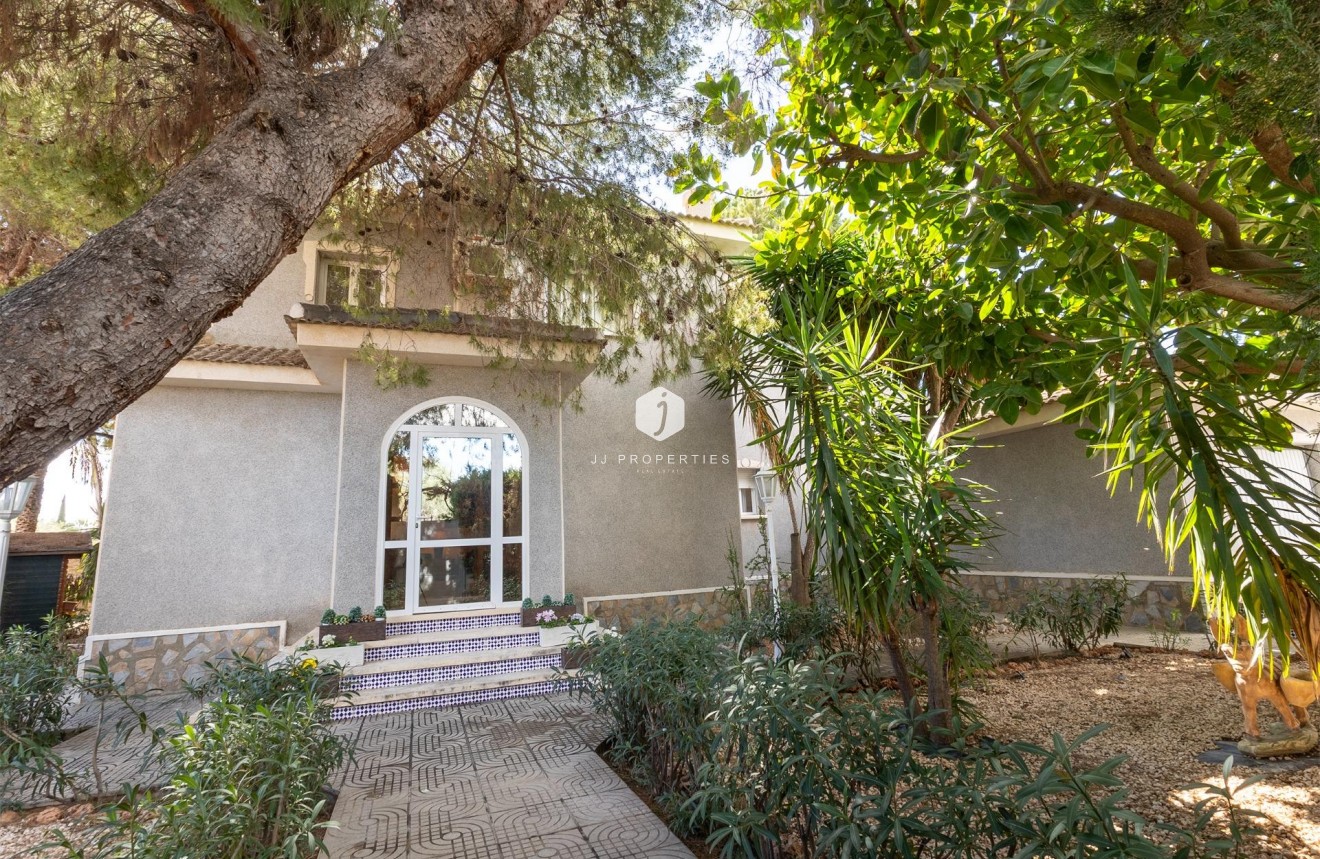 Resale - Villa -
Ciudad Quesada - Ciudad Quesada - Doña Pepa