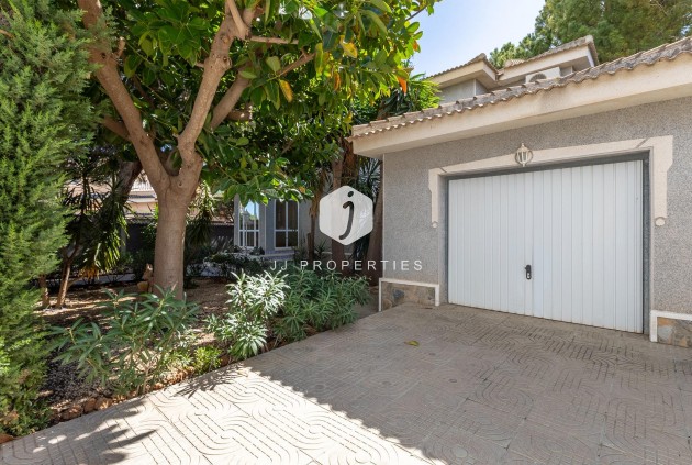 Resale - Villa -
Ciudad Quesada - Ciudad Quesada - Doña Pepa