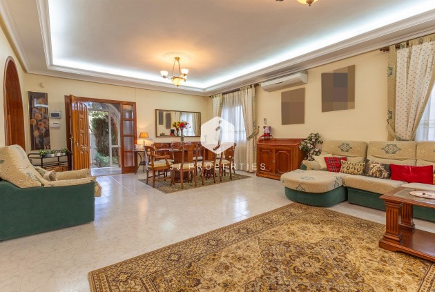 Resale - Villa -
Ciudad Quesada - Ciudad Quesada - Doña Pepa