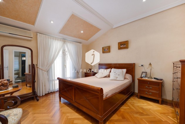 Tweedehands - Villa -
Torrevieja - aguas nuevas