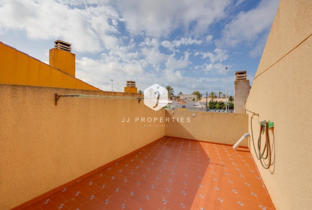 Tweedehands - Villa -
Torrevieja - aguas nuevas