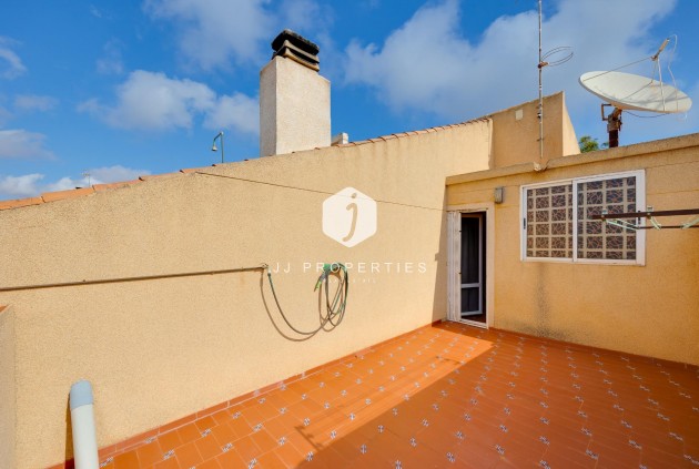 Tweedehands - Villa -
Torrevieja - aguas nuevas