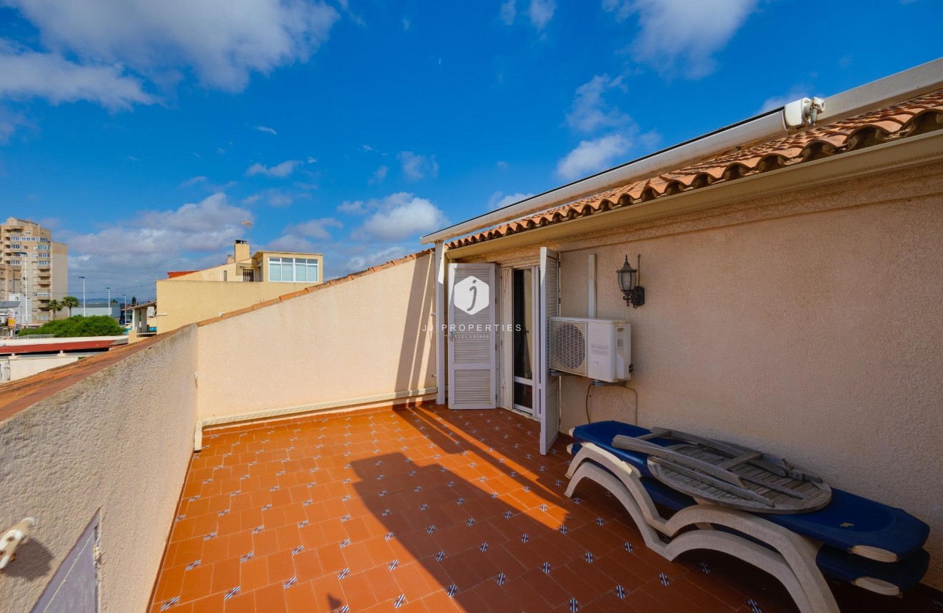 Tweedehands - Villa -
Torrevieja - aguas nuevas