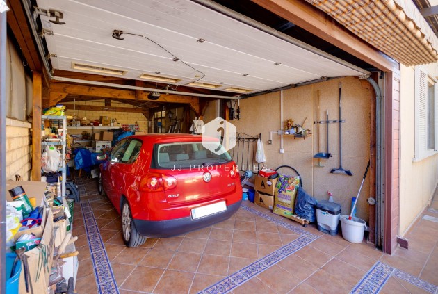 Tweedehands - Villa -
Torrevieja - aguas nuevas