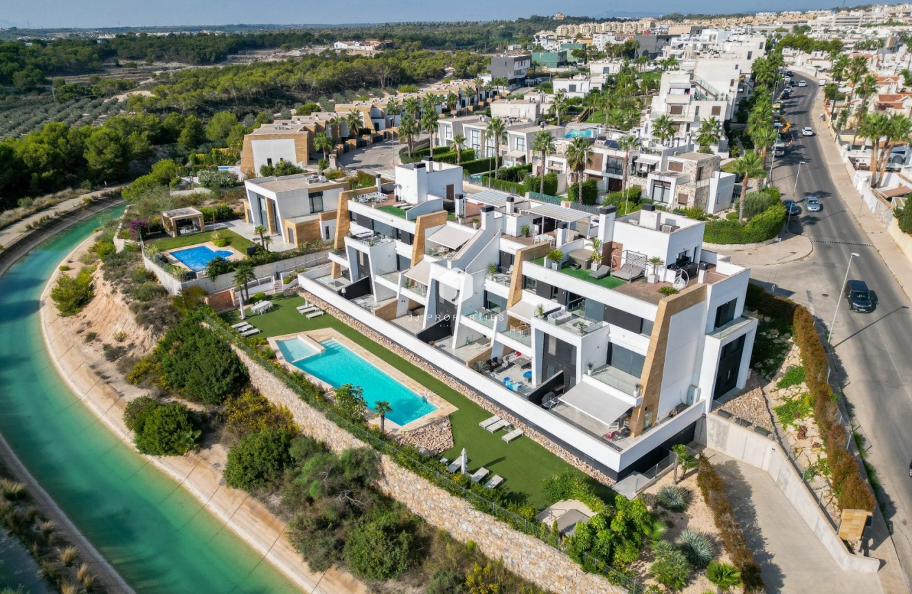 Tweedehands - Penthouse -
Orihuela Costa - Costa Blanca