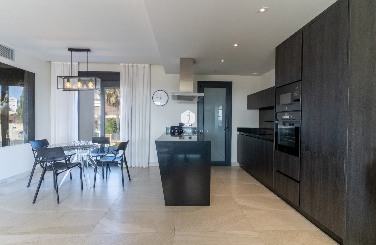 Tweedehands - Penthouse -
Orihuela Costa - Costa Blanca