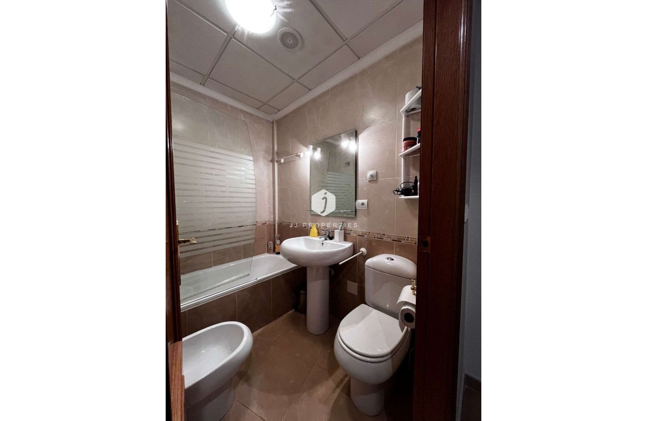 Tweedehands - Appartement / flat -
Torrevieja - Costa Blanca