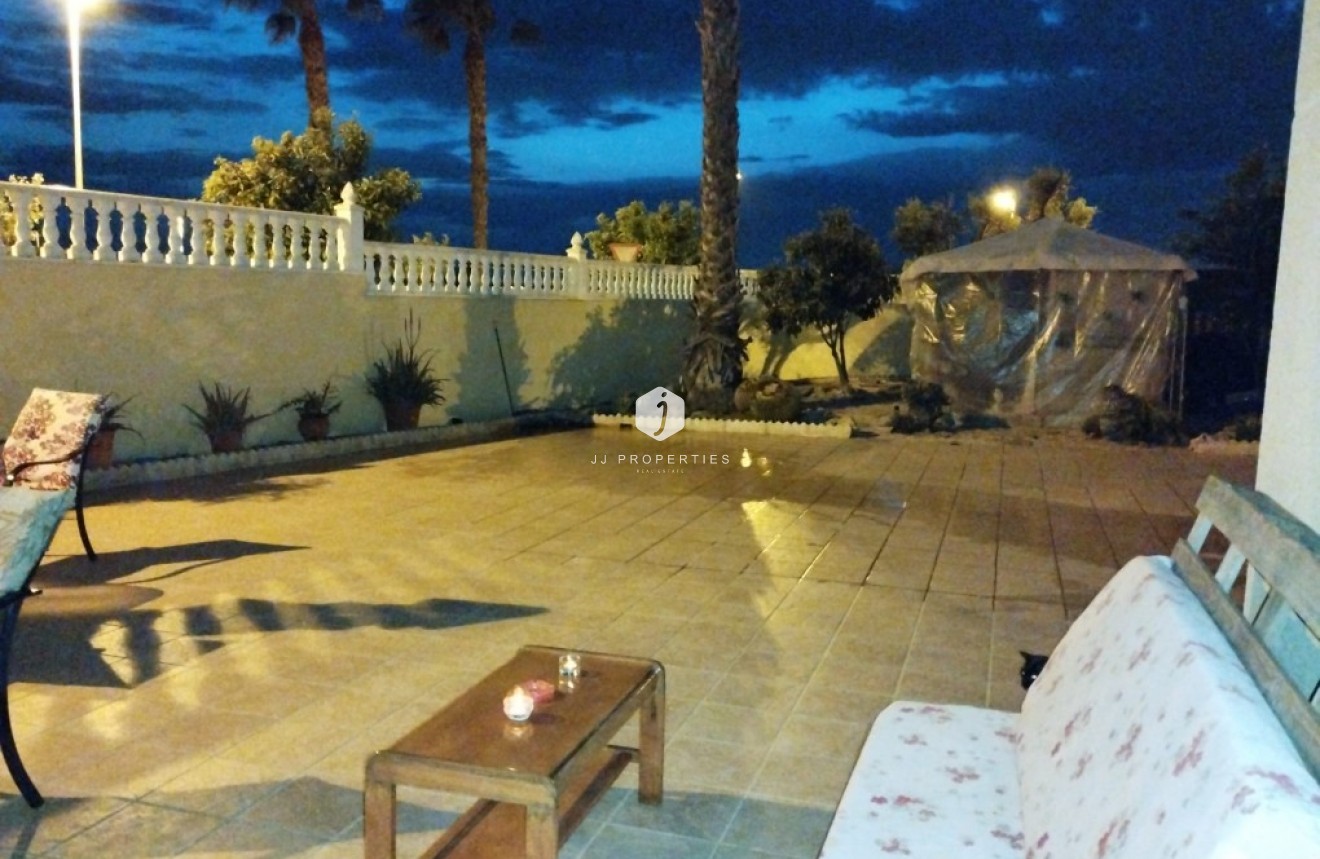 Tweedehands - Villa -
Torrevieja - Costa Blanca