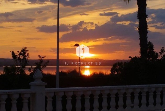 Tweedehands - Villa -
Torrevieja - Costa Blanca