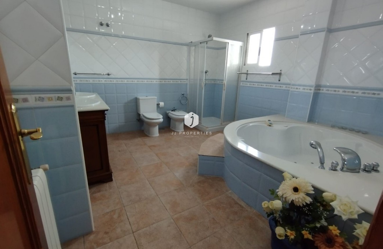 Tweedehands - Villa -
Torrevieja - Costa Blanca