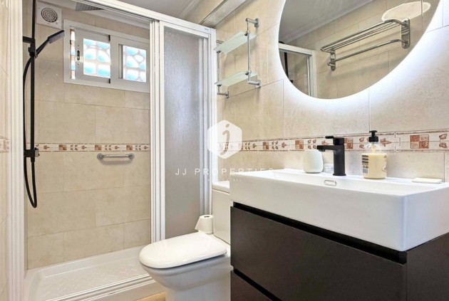 Tweedehands - Bungalow -
Torrevieja - Costa Blanca